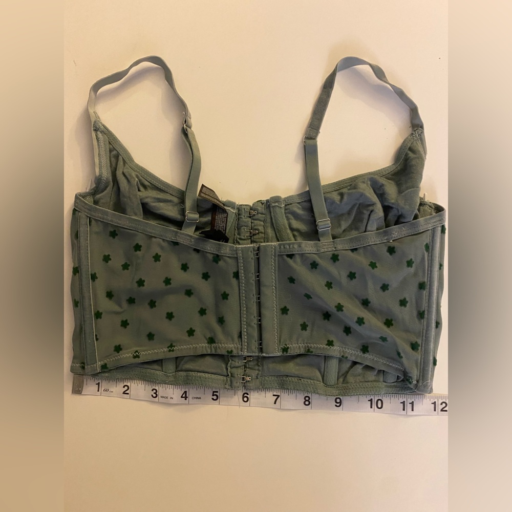 Green Star Patterned Crop Too